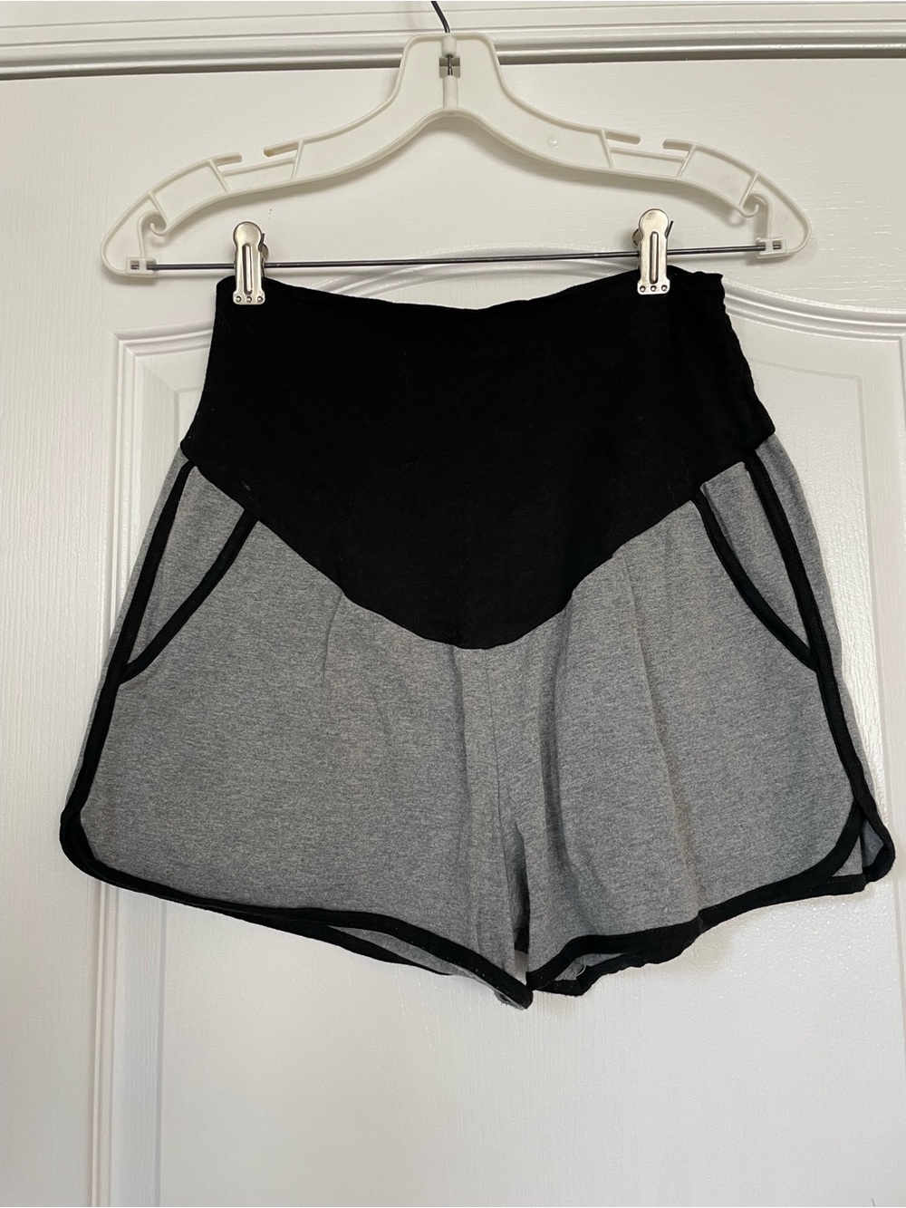 Black & Gray MATERNITY Lounge Shorts - Size Small